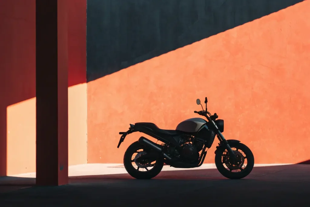 Permis TMAX : conditions, formation et coûts pour piloter un maxi-scooter